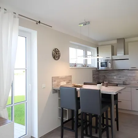 Reetdachhaus We 01 
